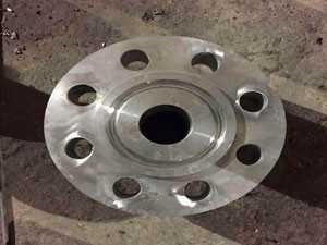 封面與介質隔離。